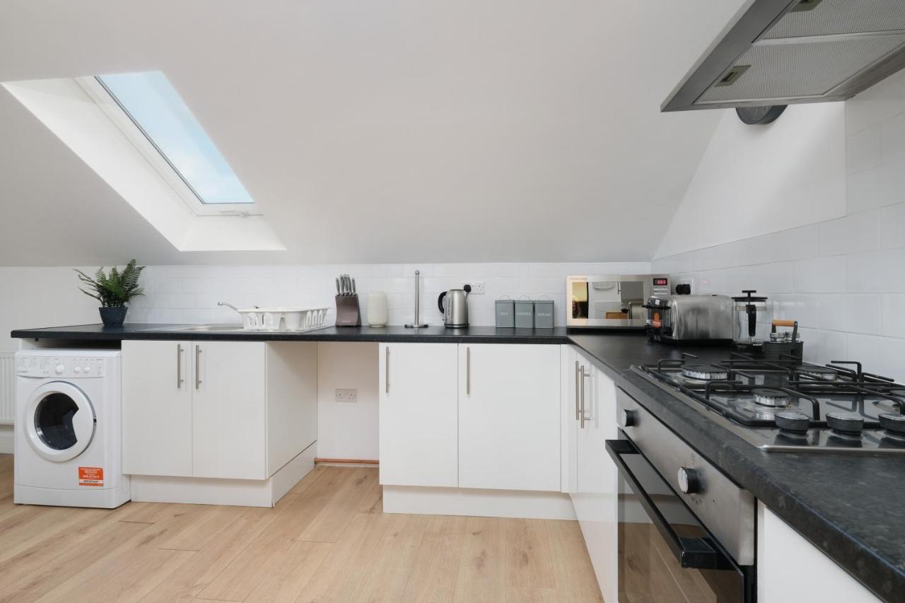 Pinewood Studios, Iver Slough Heathrow 1 & 2 Bedroom Apartments With Parking By Arista Living Extérieur photo