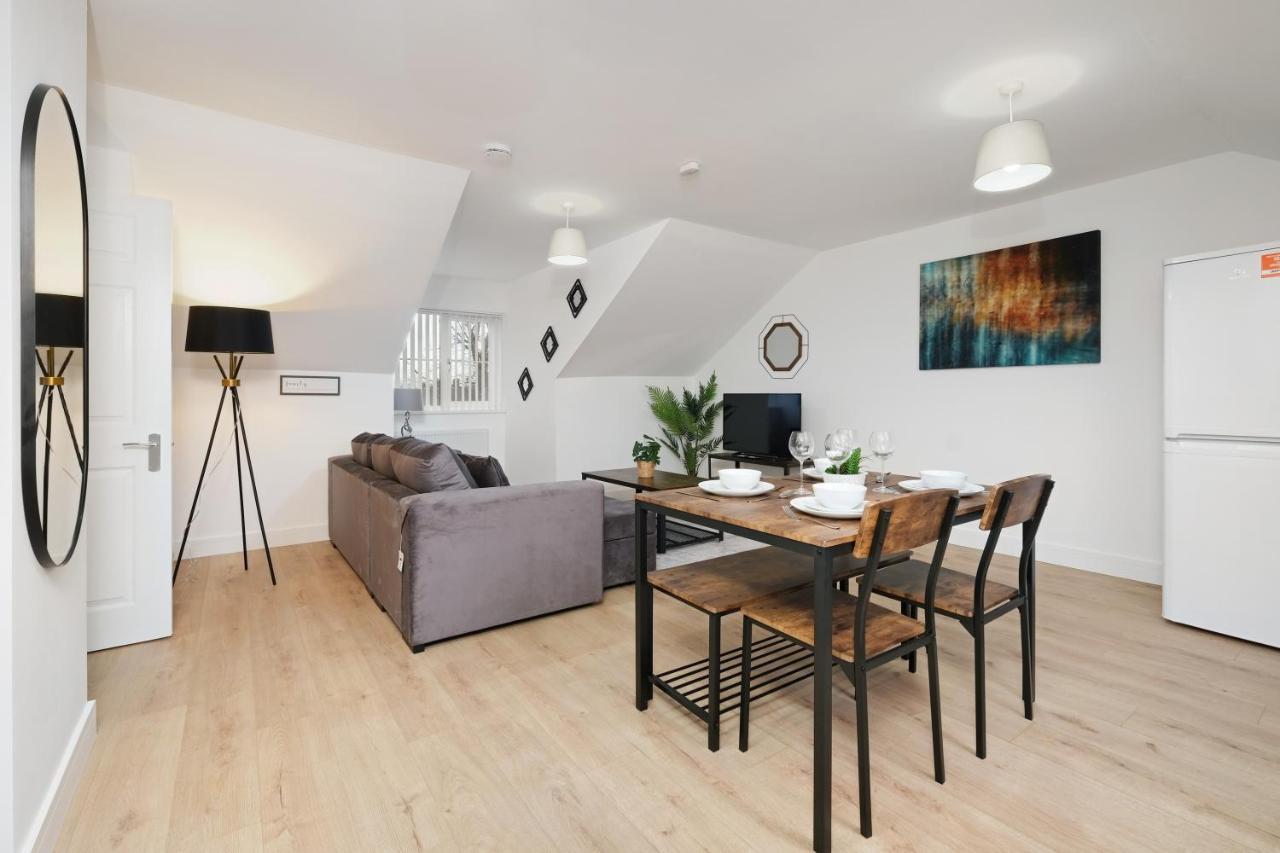 Pinewood Studios, Iver Slough Heathrow 1 & 2 Bedroom Apartments With Parking By Arista Living Extérieur photo