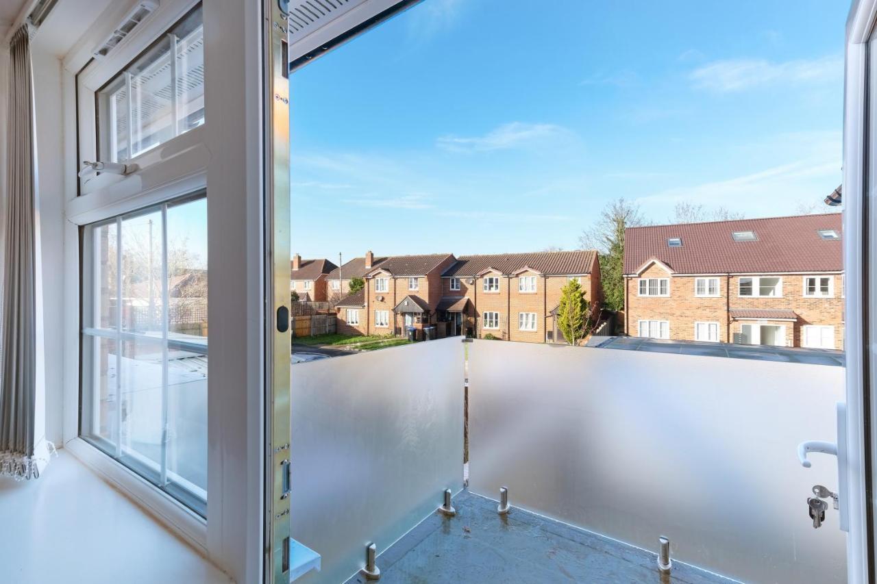Pinewood Studios, Iver Slough Heathrow 1 & 2 Bedroom Apartments With Parking By Arista Living Extérieur photo